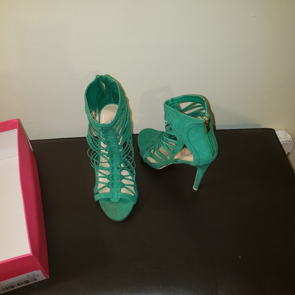 Jasmine Heels